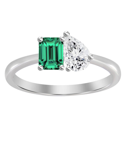 DIAMOND EMERALD RING